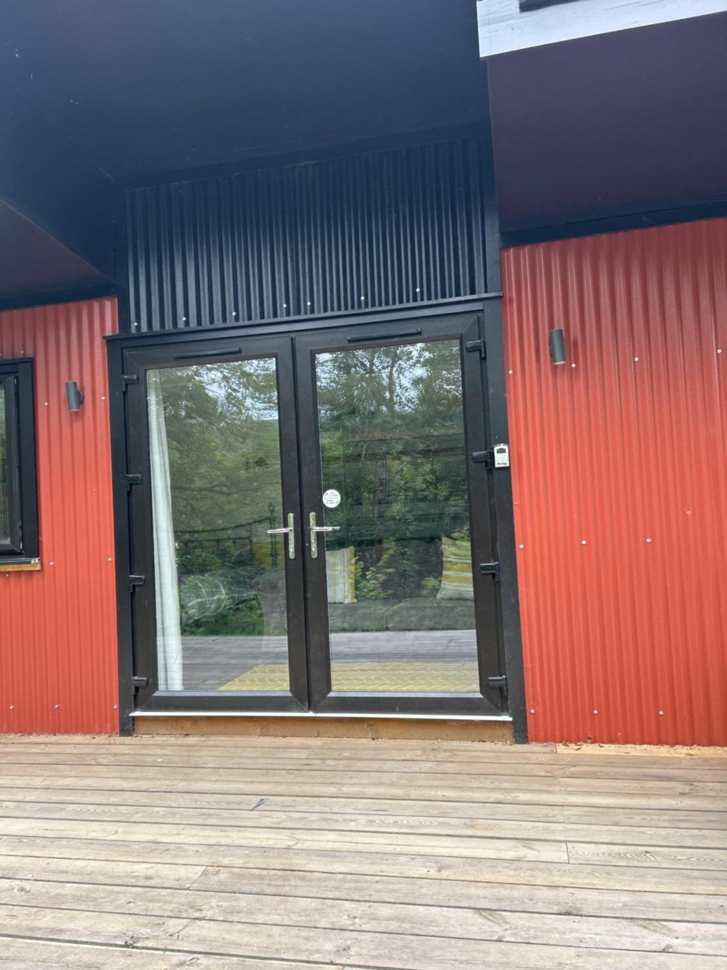 1Lochness Glam Lodges إينفيرنيس المظهر الخارجي الصورة